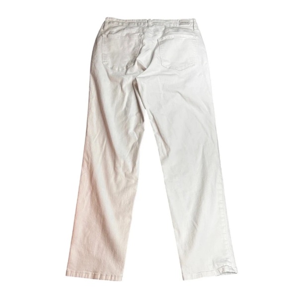 Judy Blue Women's White Straight Leg Jeans - Picture 1 of 13
